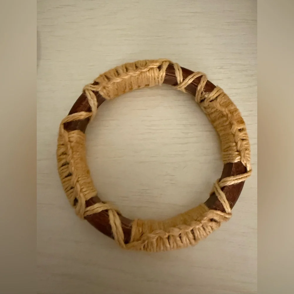 MANGO WOODEN BRACELET SET - Picture 5 of 7